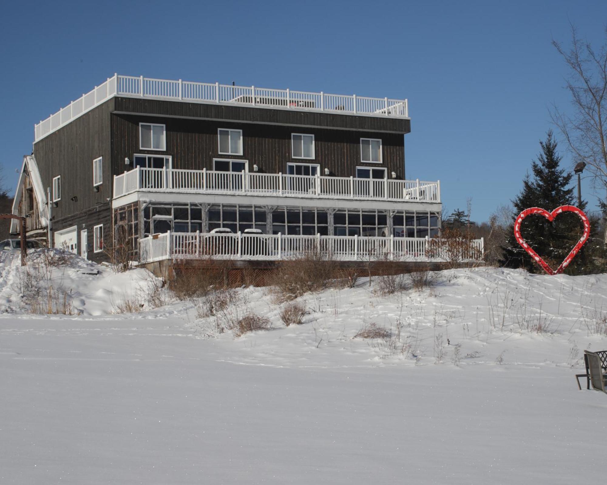 Resort Lac Ste-Marie Lac Sainte-Marie Esterno foto